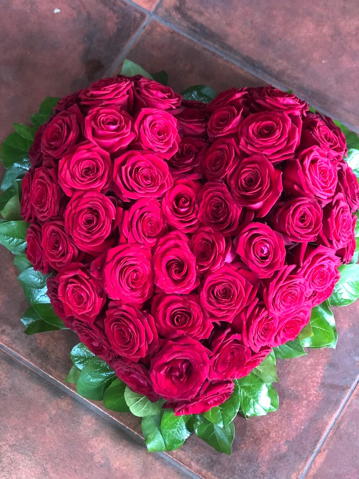 Coeur de roses rouges