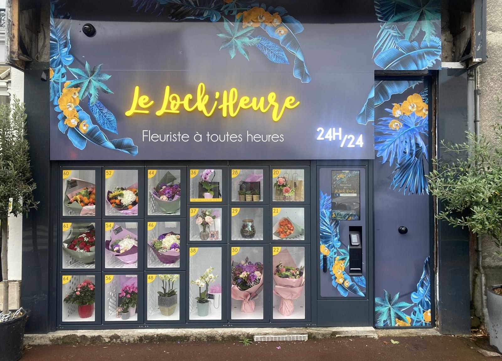 Distributeur automatique de fleurs ouvert 24 heures sur 24